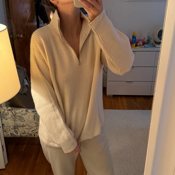 Quince 100% Cashmere Sweater - Picture 3 of 9